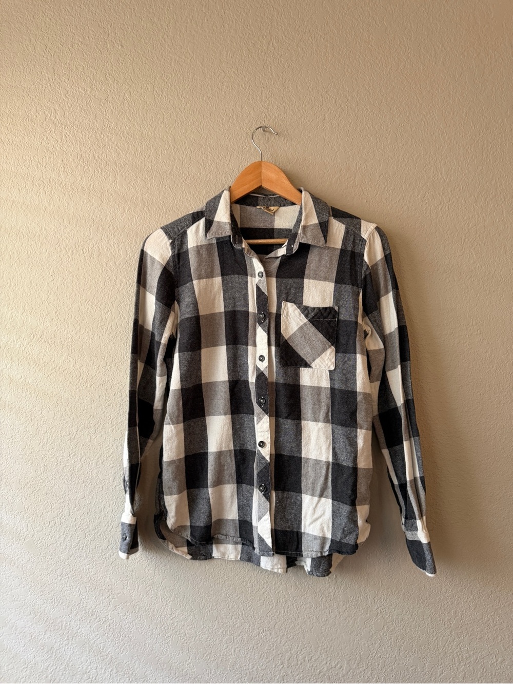 Woolrich Plaid Cotton Black & White Check Long-Sleeve Button Down Medium